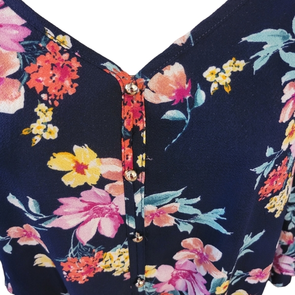 Floral summer top - Picture 2 of 4